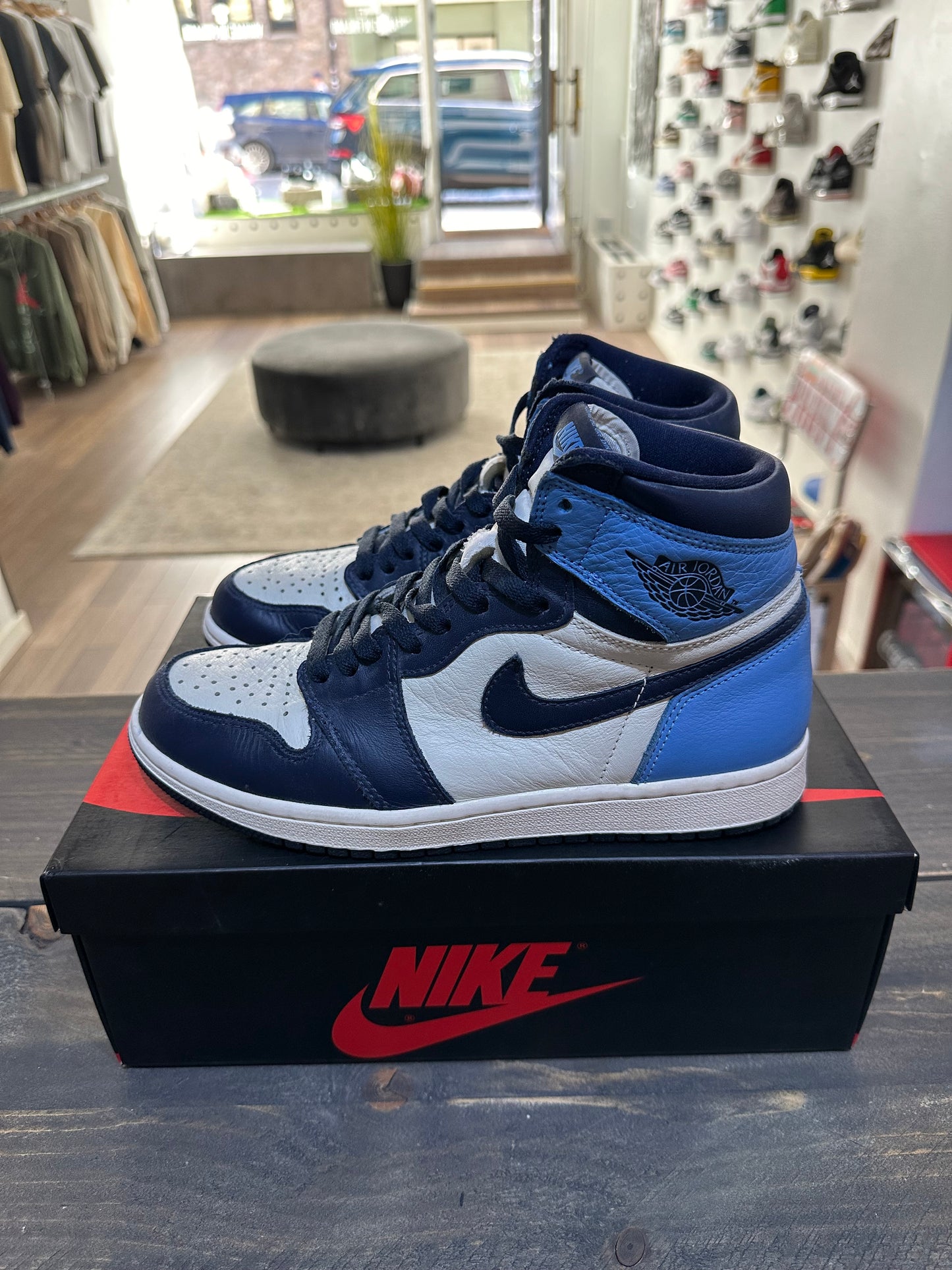 Jordan 1 Retro High Obsidian (Eu:41)