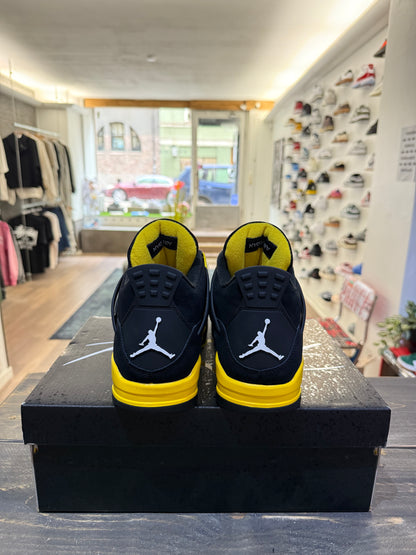 Jordan 4 Retro Thunder (2023) (Eu:44)