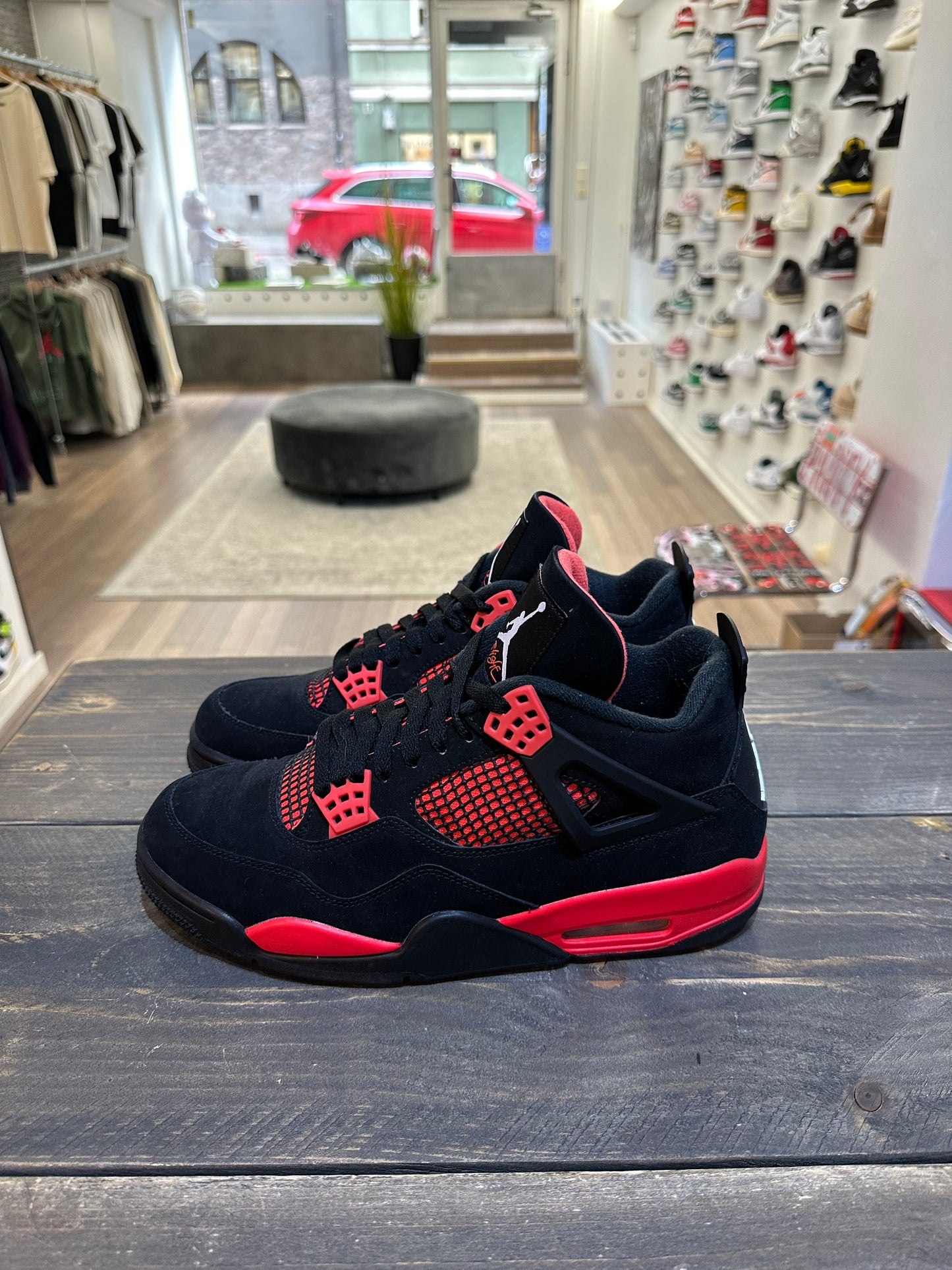 Jordan 4 Retro Red Thunder (Eu: 44)