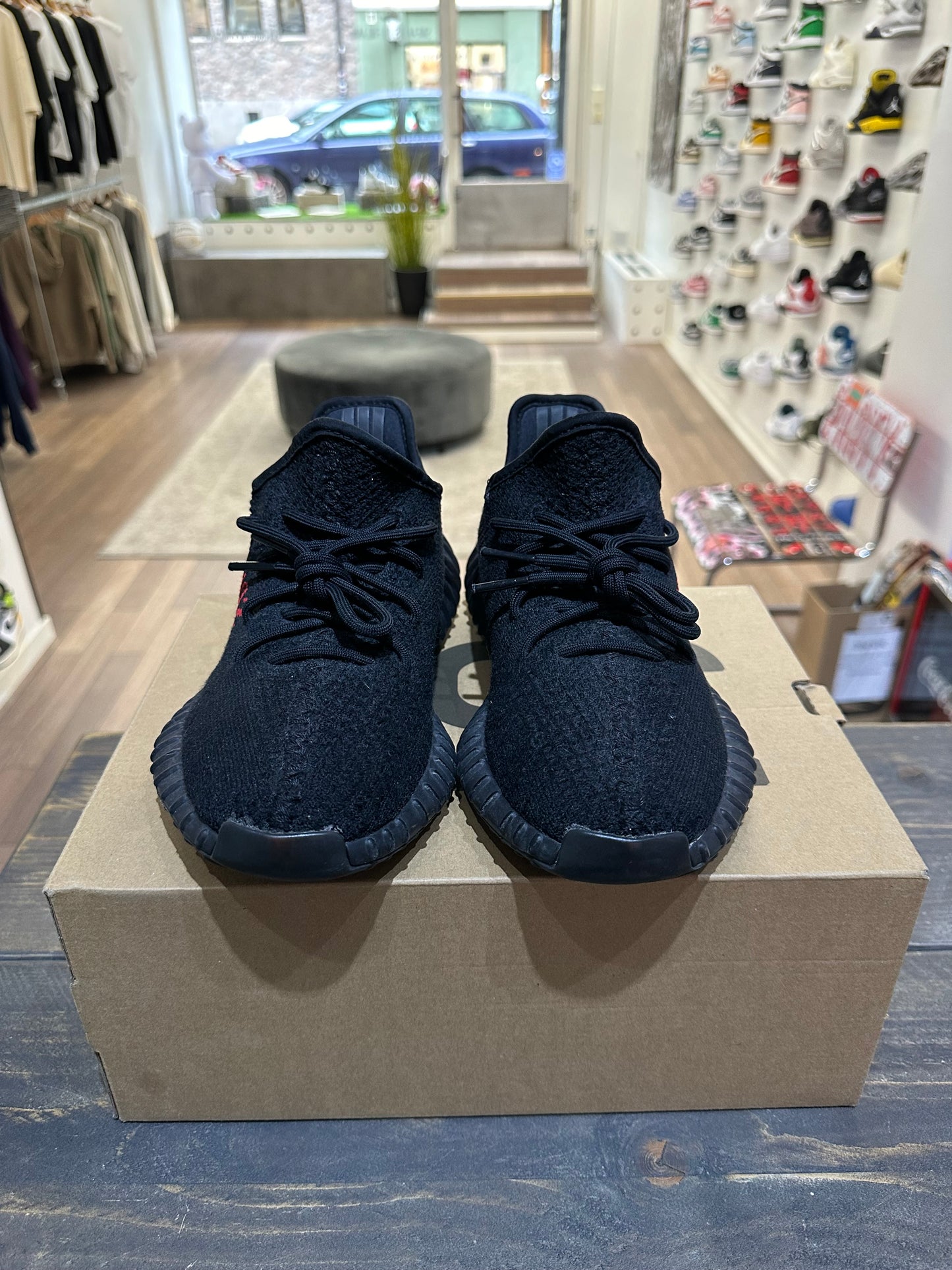 Yeezy Boost 350 V2 Black Red (Eu: 40 2/3)