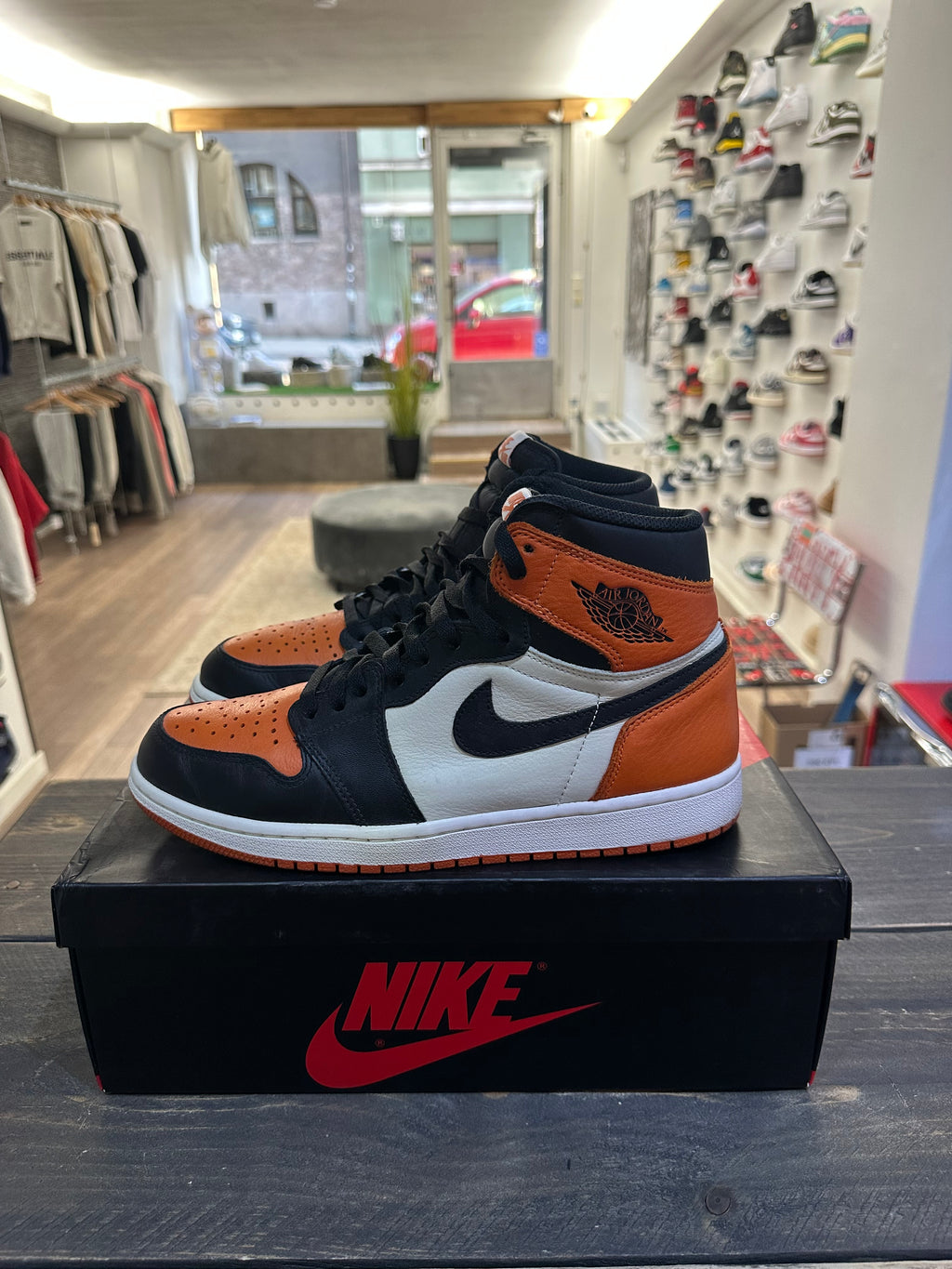 Jordan 1 Retro Shattered Backboard (Eu: 44.5)