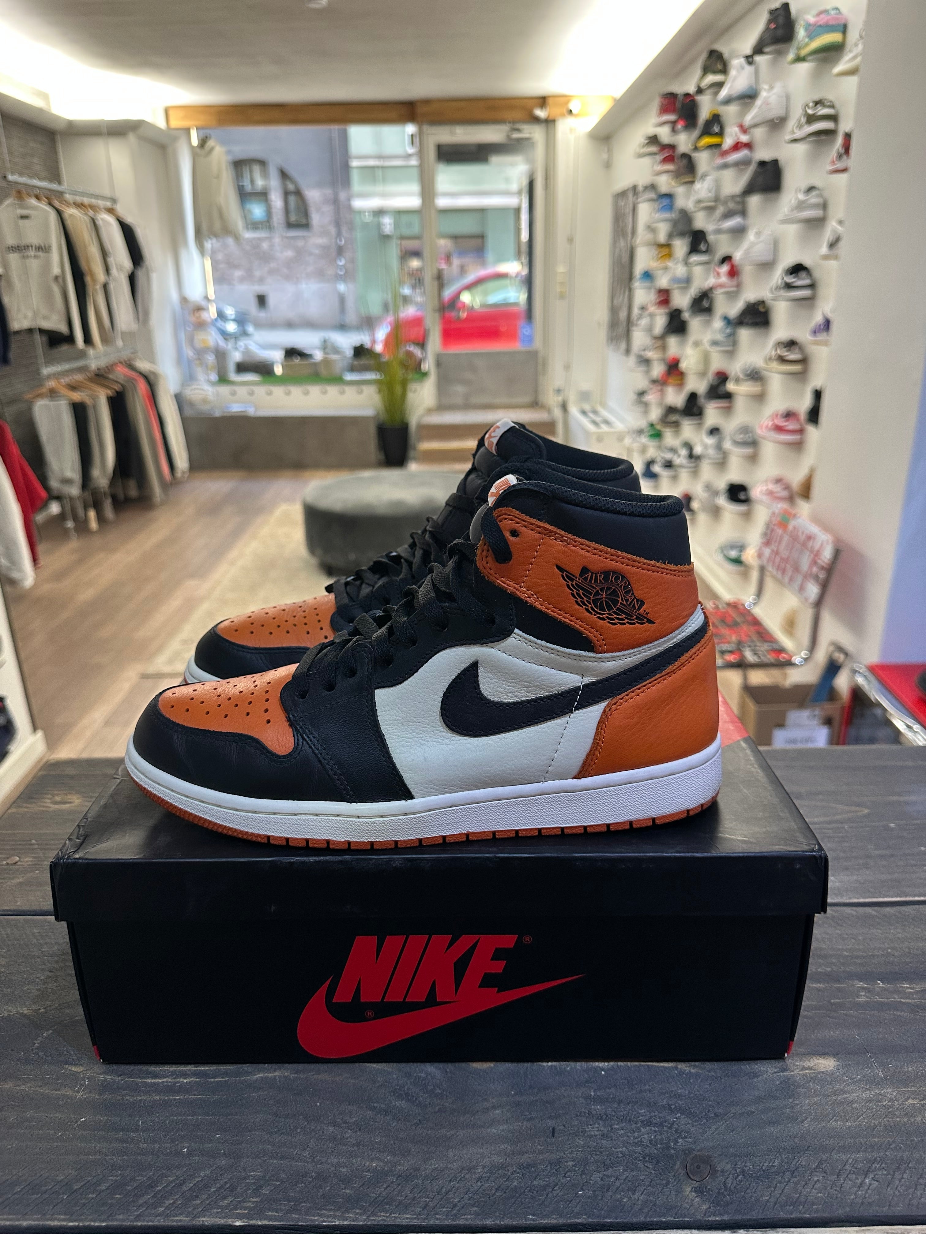 Jordan 1 Retro Shattered Backboard (Eu: 44.5)
