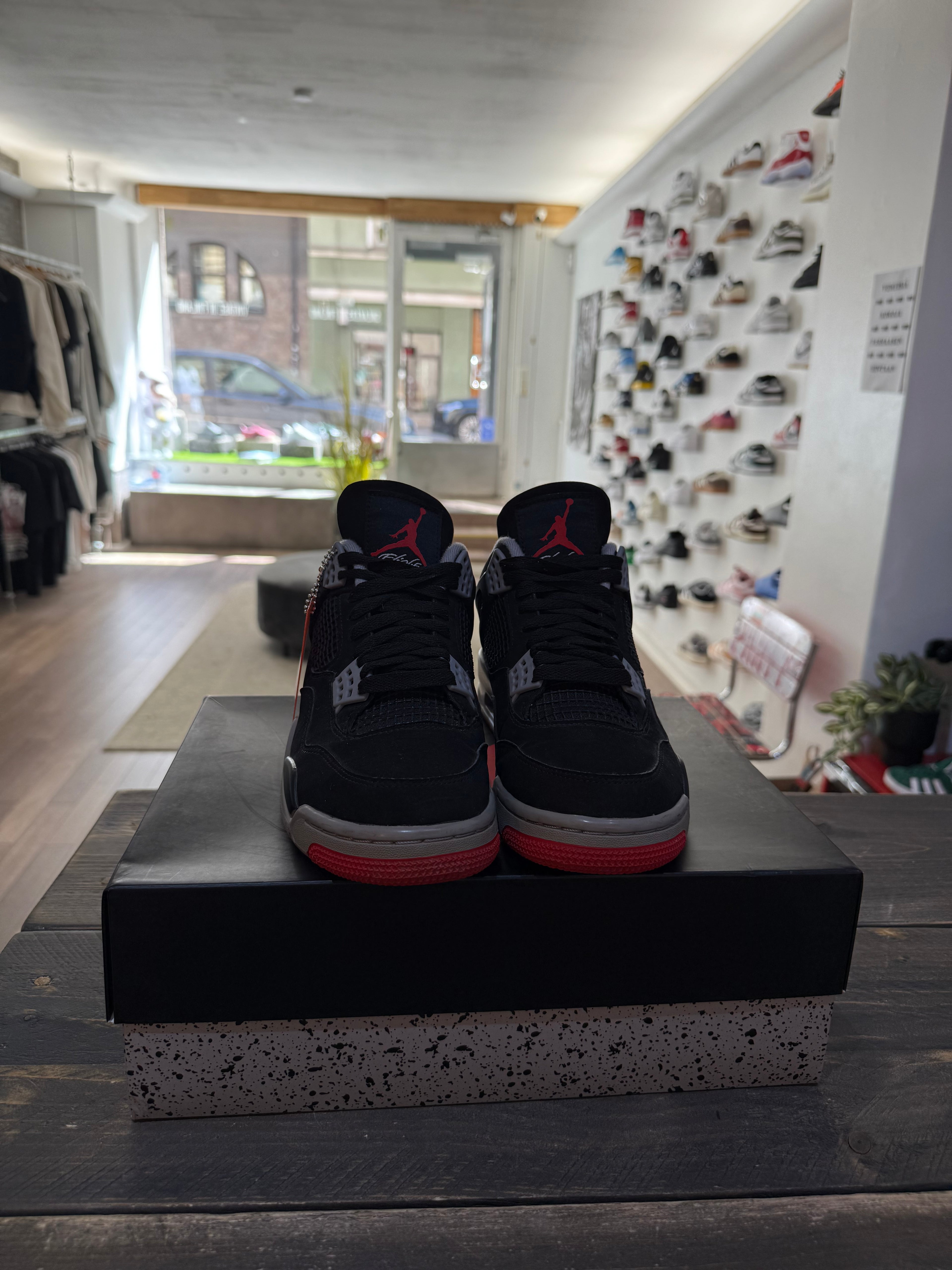 Jordan 4 Bred 2019 (Eu: 40.5)