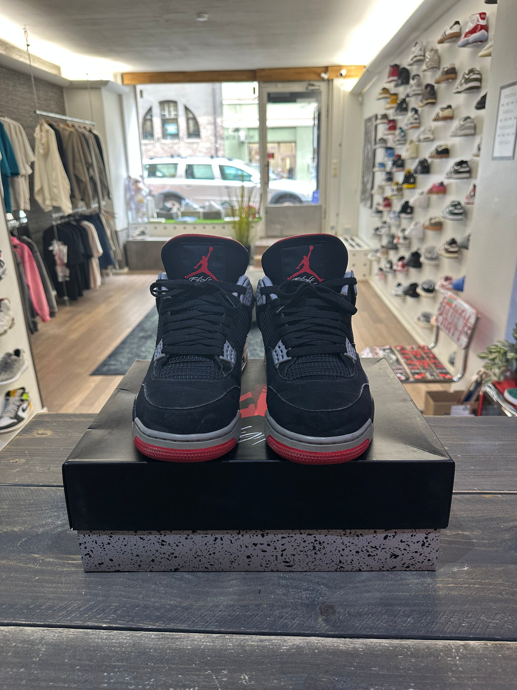 Jordan 4 Bred 2019 (Eu: 46)