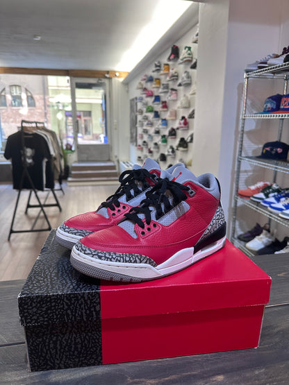 Jordan 3 Retro SE Unite (Eu: 42,5)