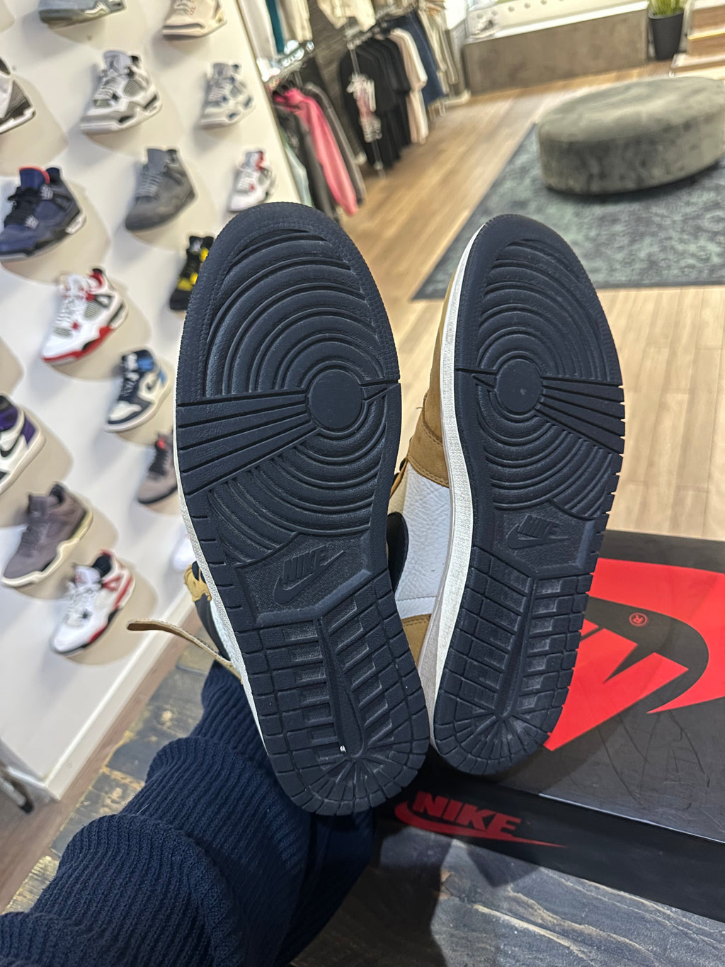 Jordan 1 Retro High Rookie of the Year (Eu:46)